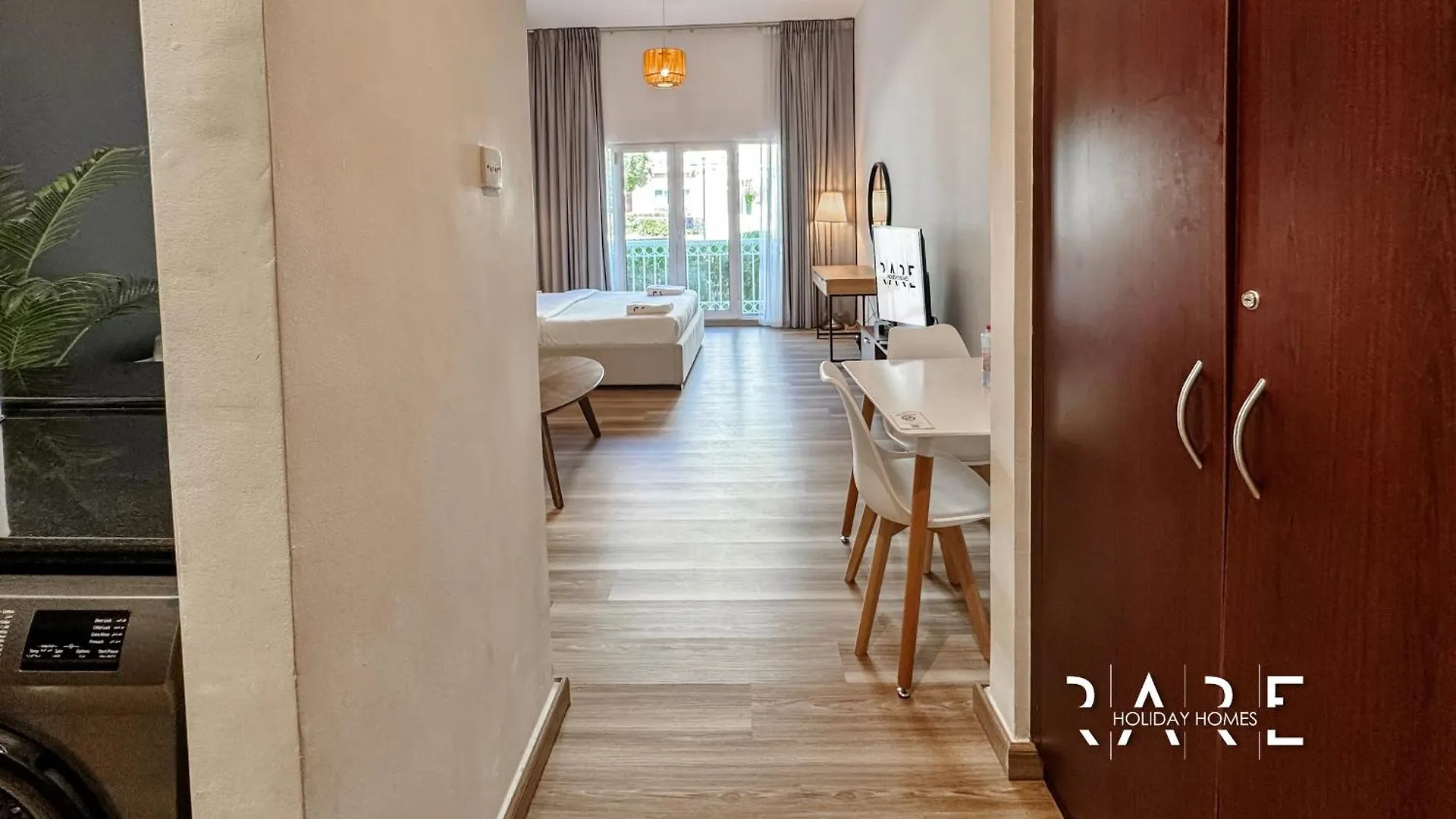 Rare Holiday Homes - Mediterranean Cluster - Near Ibn Battuta Mall - Discovery Garden - Building# Med 100 - Rg13 Dubai 0*,  Forenede Arabiske Emirater